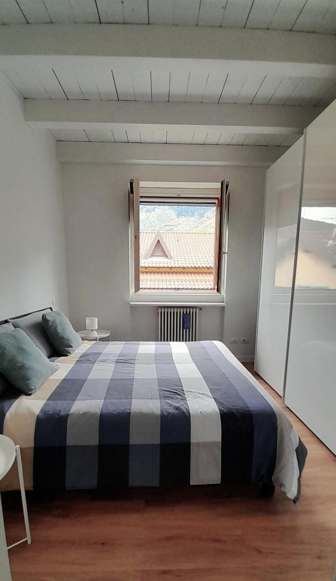 Modern Apartment With Terrace And Mezzanine Floor Colico Kültér fotó